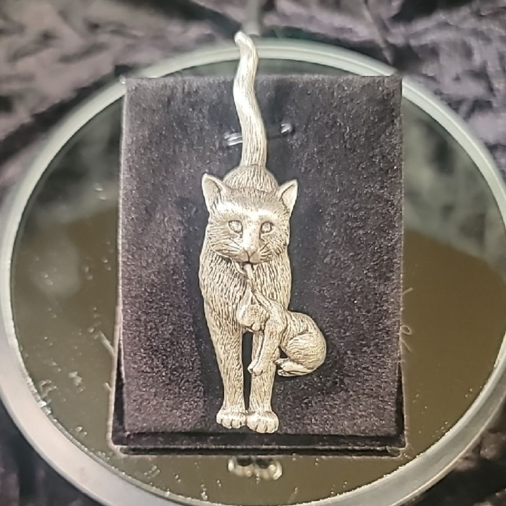 Elegant Silver Cat Pendant